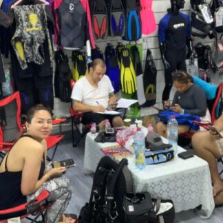 PADI Rescue with EFR Package